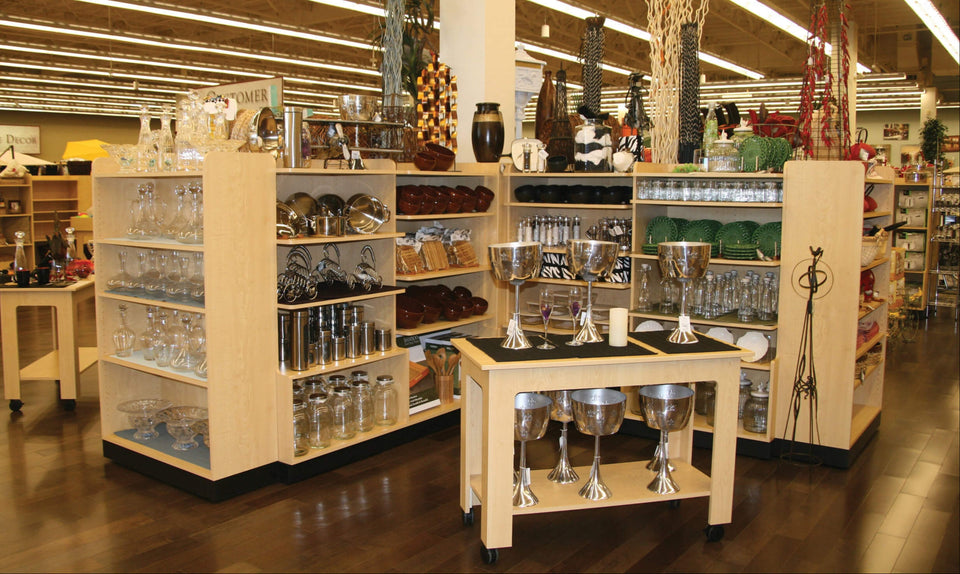 Why Retailers Should Upgrade POP Displays for the Holidays